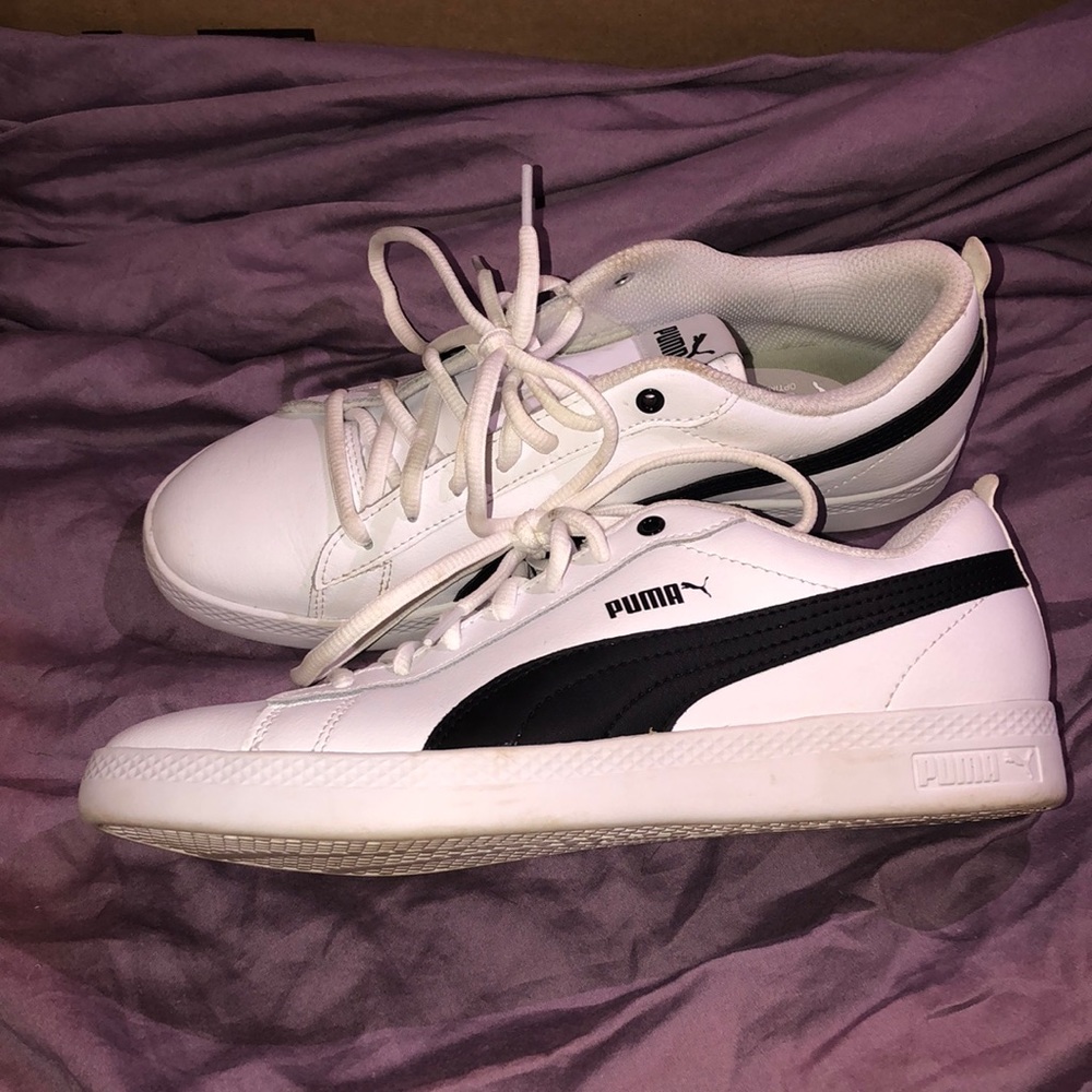 womens shoes (puma) size 8 never worn perfect condition .